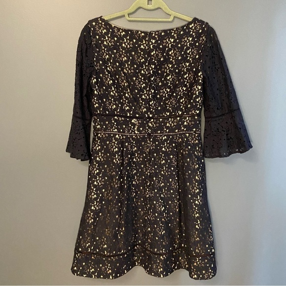 Eliza J Lace Bell Sleeve Fit & Flare‎ Dress Boat Neck Lined Navy Blue Size 8 - Picture 3 of 7